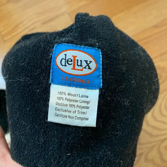 100% wool - toque and mitt cow set novelty - Picture 5 of 6